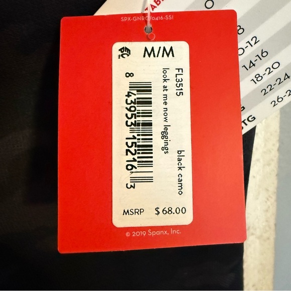 NWT SPANX Look At Me Now Black Camo Leggings Size M Women - Picture 5 of 9